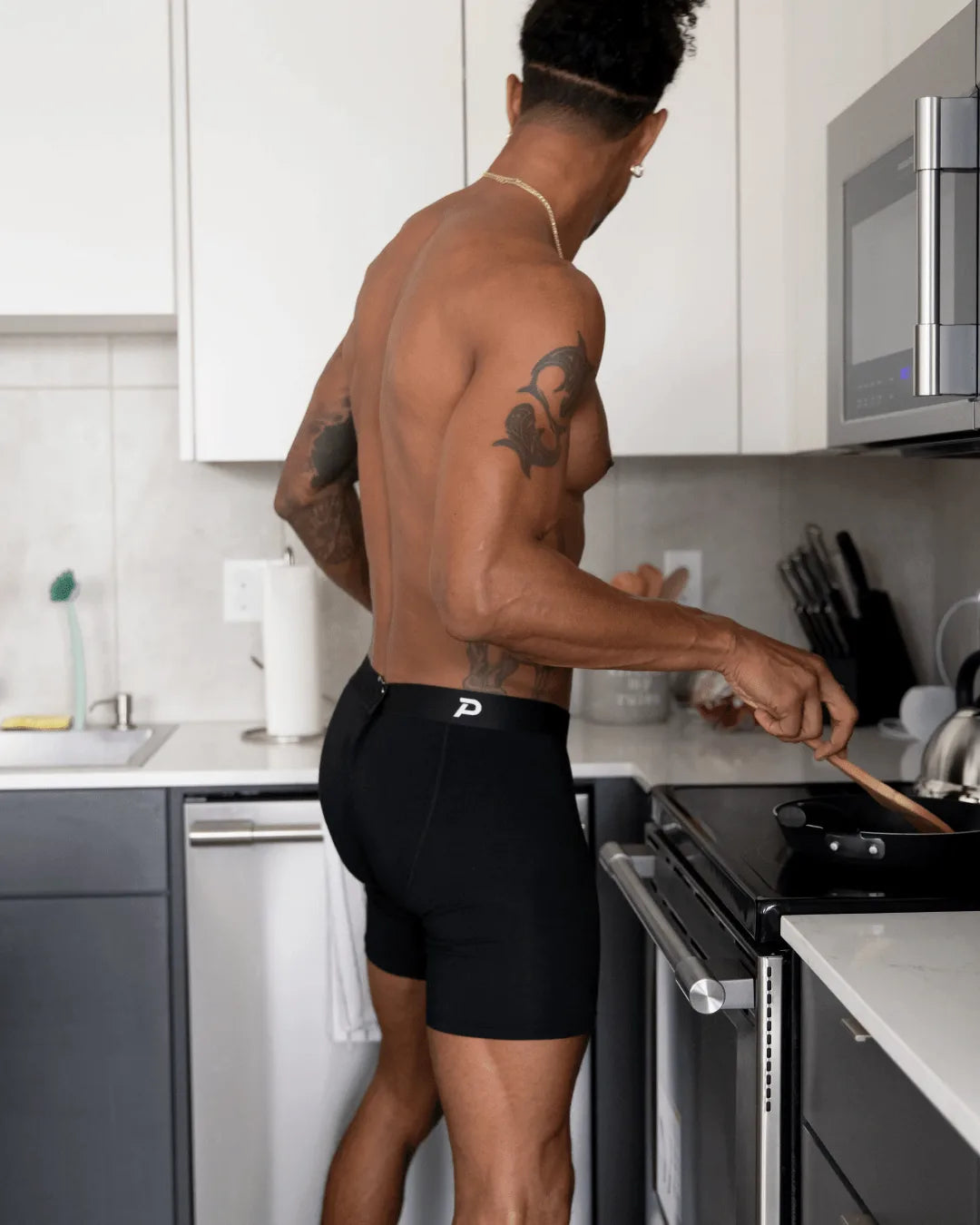 Model wearing The Fiver, demonstrating the daily evolution of high-performance technical underwear.